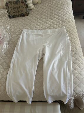 White Cropped Women's Ponte Pull-On Pants